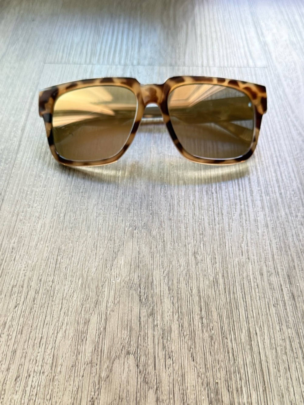 quay australia on the prowl brown tortoise mirrored oversized square sunglasses